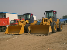 装载机 wheel loader